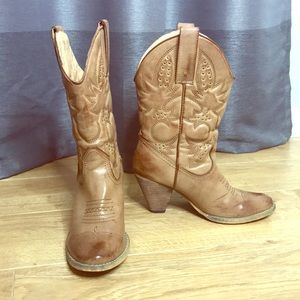 Distressed looking - like new cowboy boots